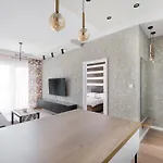 View Tower Apartment *
